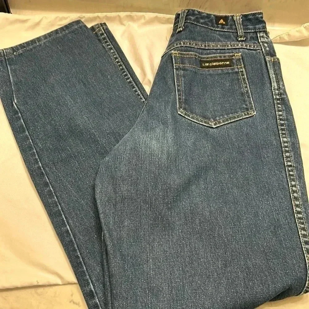 Liz Claiborne Women Denim Jeans Size 12 - Picture 1 of 4